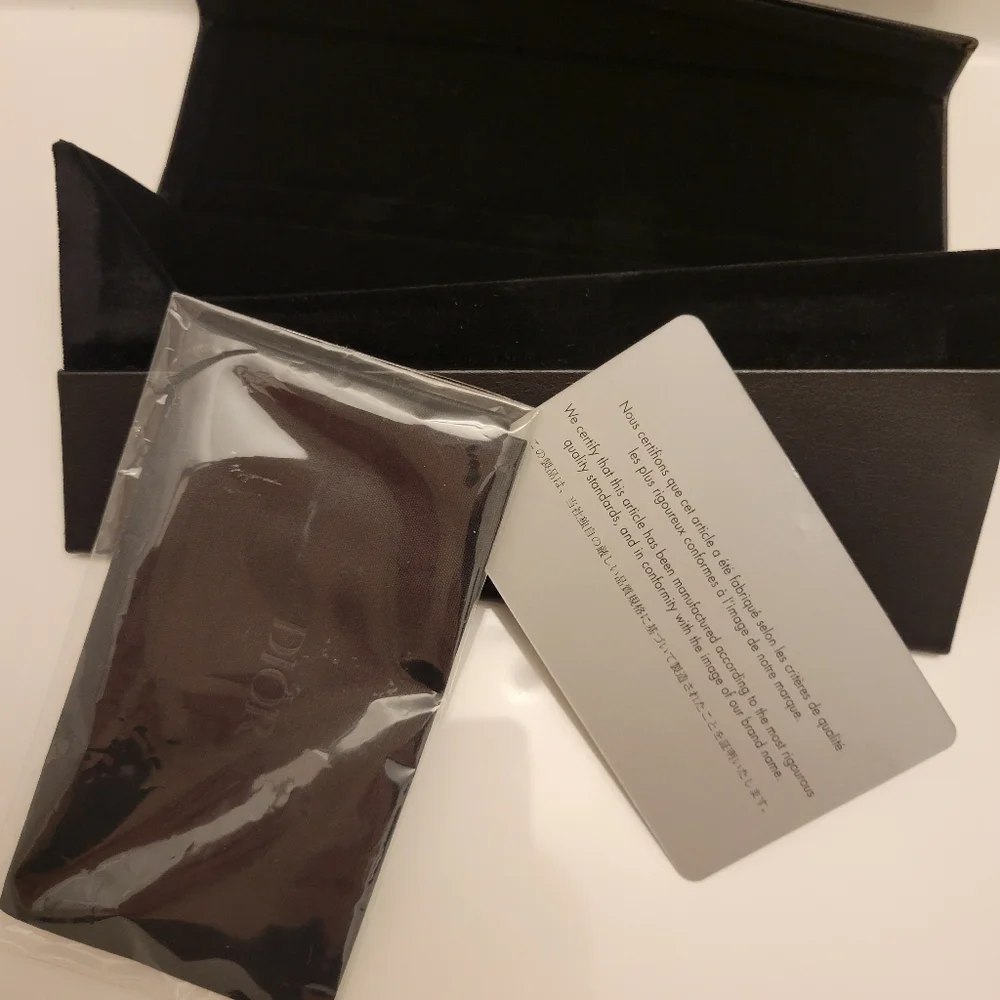 Dior Sunglasses Case 👓 - Picture 9 of 11